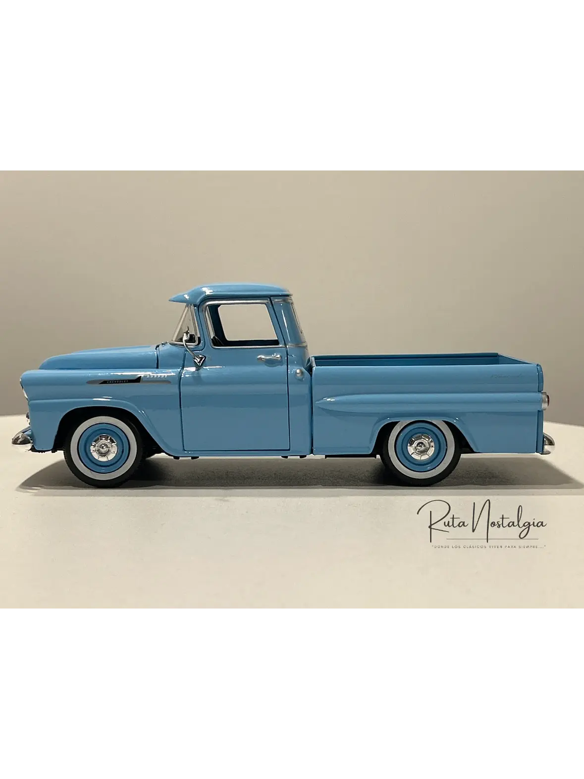 Camioneta a escala Chevrolet Apache Fleetside 1958 | Motormax 1:24 – Pickup clásica americana de colección 9