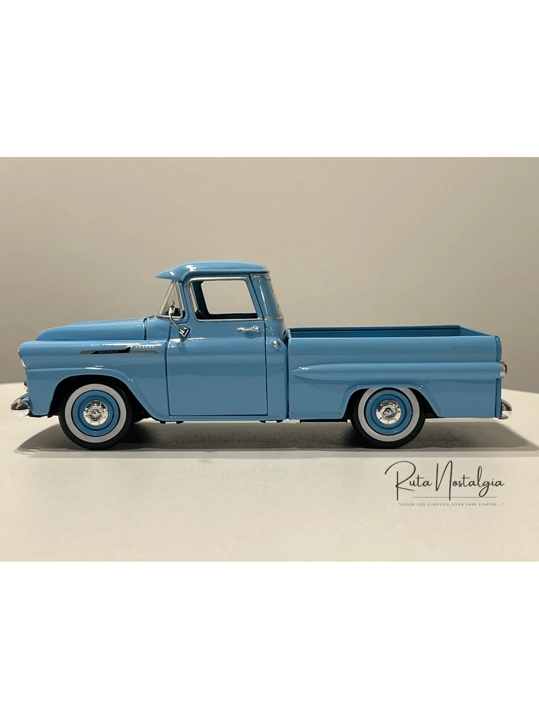 Camioneta a escala Chevrolet Apache Fleetside 1958 | Motormax 1:24 – Pickup clásica americana de colección 9
