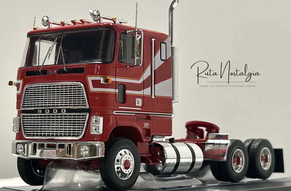 Camión Ford CL 9000 (1976) | IXO 1:43 Coleccionable 3