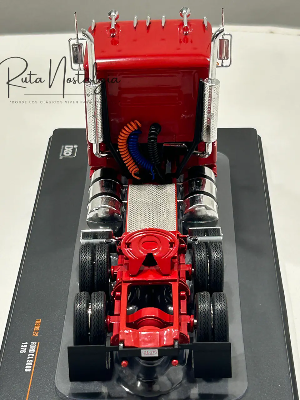 Camión Ford CL 9000 (1976) | IXO 1:43 Coleccionable 7