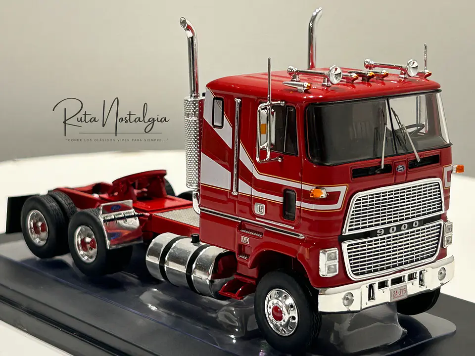 Camión Ford CL 9000 (1976) | IXO 1:43 Coleccionable 10