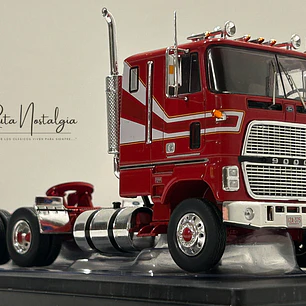 Camión Ford CL 9000 (1976) a Escala 1:43 | Modelo Ixo models. Coleccionable, en Metal Detallado