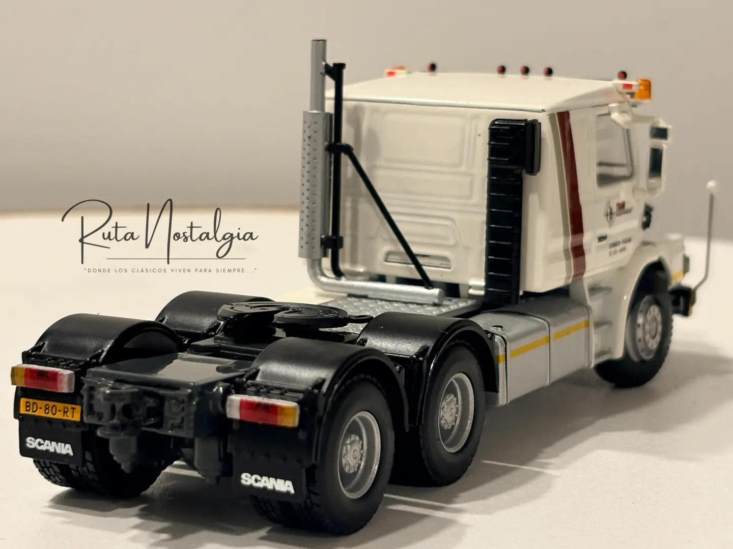 Camión Scania 143E Torpedo 