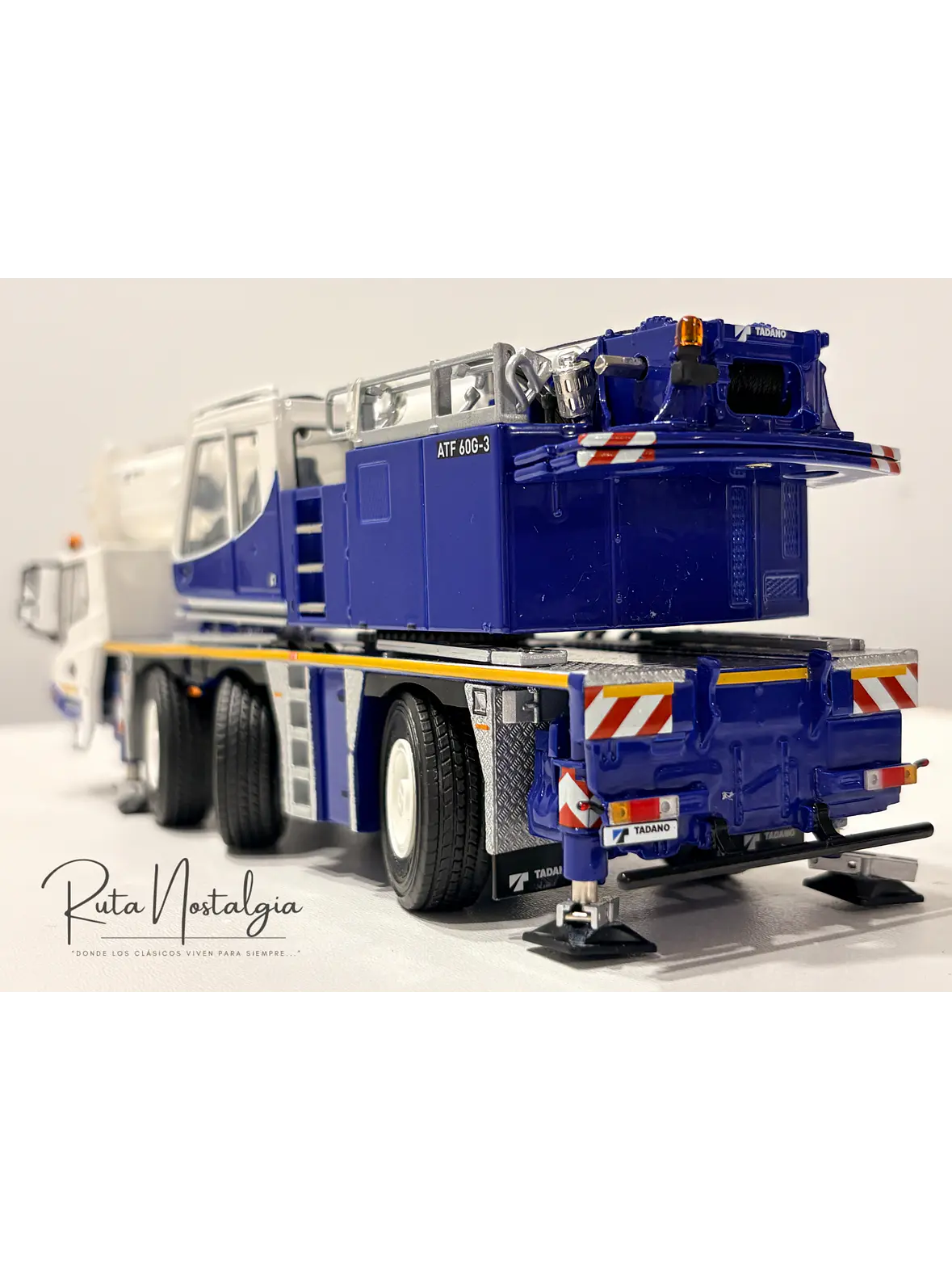 Grúa Tadano Faun ATF 60G-3 WSI Models 54-2005 Escala 1:50 | Grúa All Terrain de Colección en Chile 6