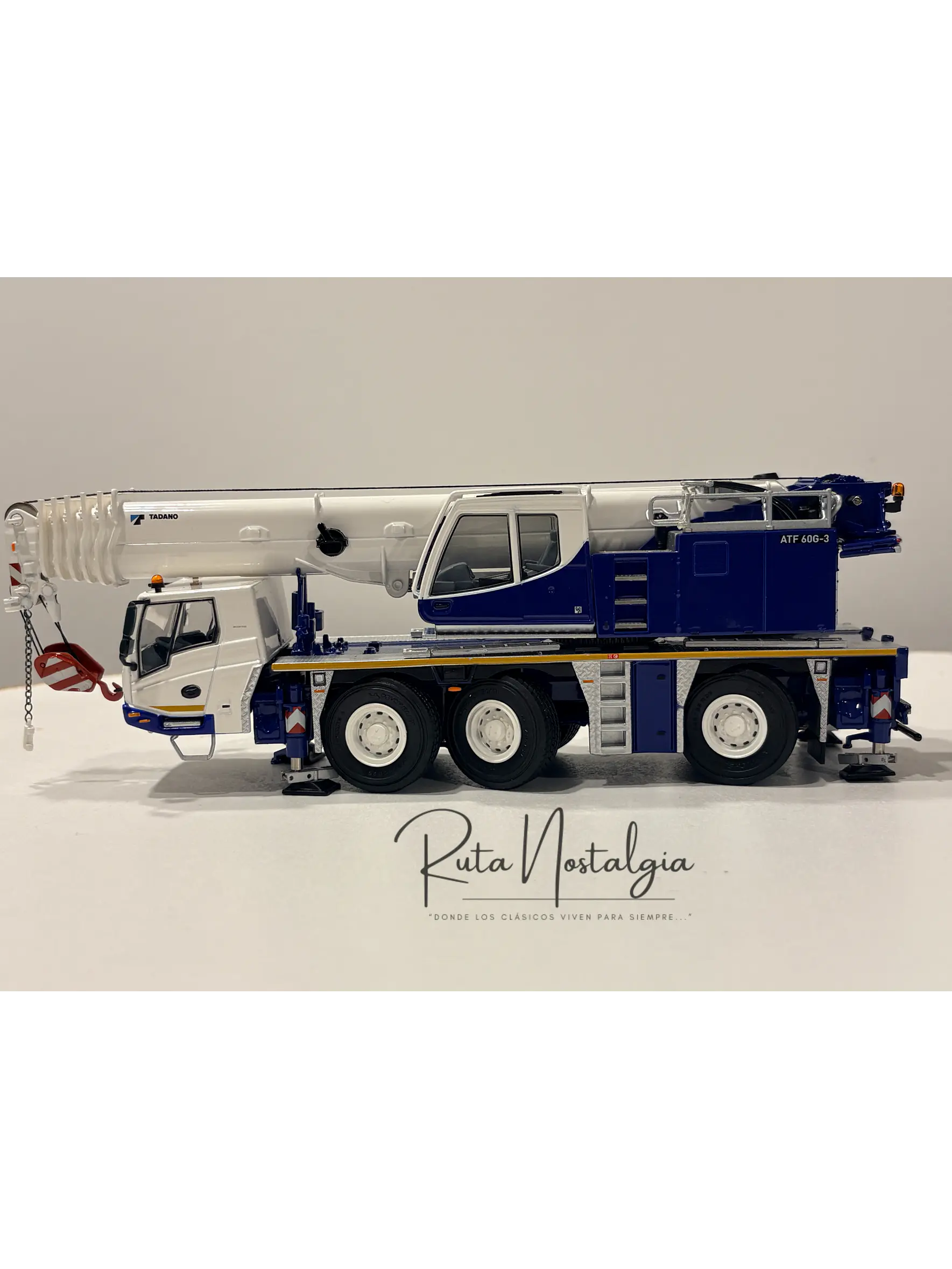 Grúa Tadano Faun ATF 60G-3 WSI Models 54-2005 Escala 1:50 | Grúa All Terrain de Colección en Chile 7