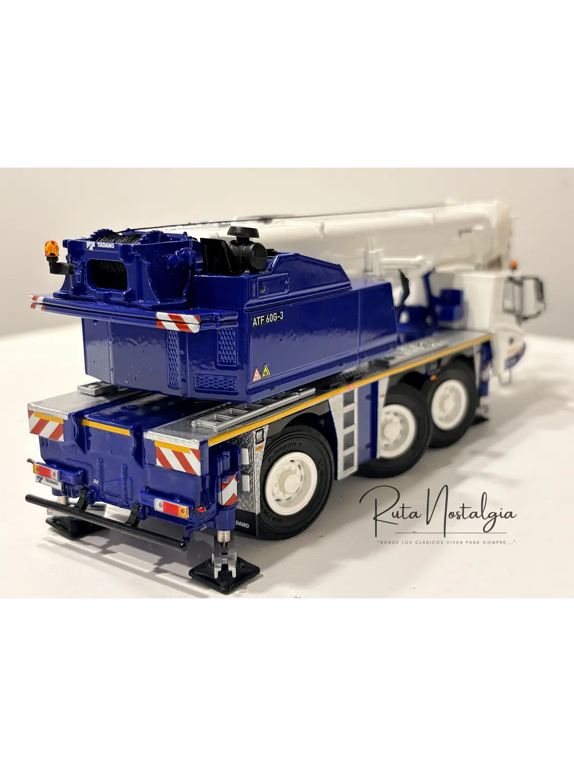 Grúa Tadano Faun ATF 60G-3 WSI Models 54-2005 Escala 1:50 | Grúa All Terrain de Colección en Chile 5