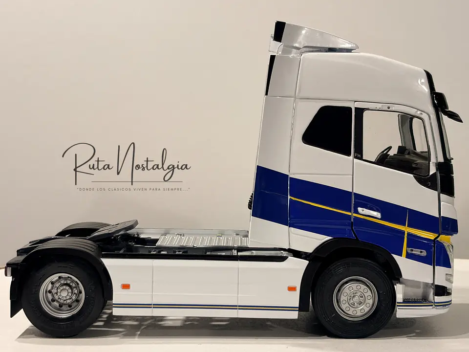 Camión Volvo FH16 750 Globetrotter XL - Göteborg Edition (2019) | Sólido - escala 1:24 5