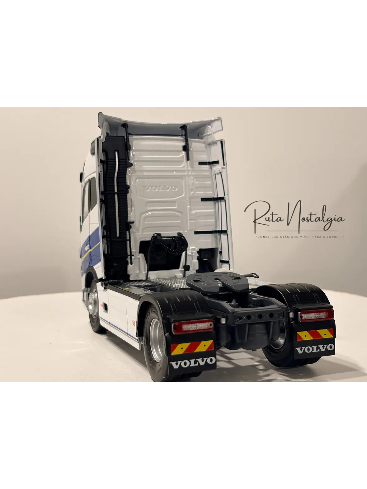 Camión Volvo FH16 750 Globetrotter XL - Göteborg Edition (2019) | Sólido - escala 1:24 7