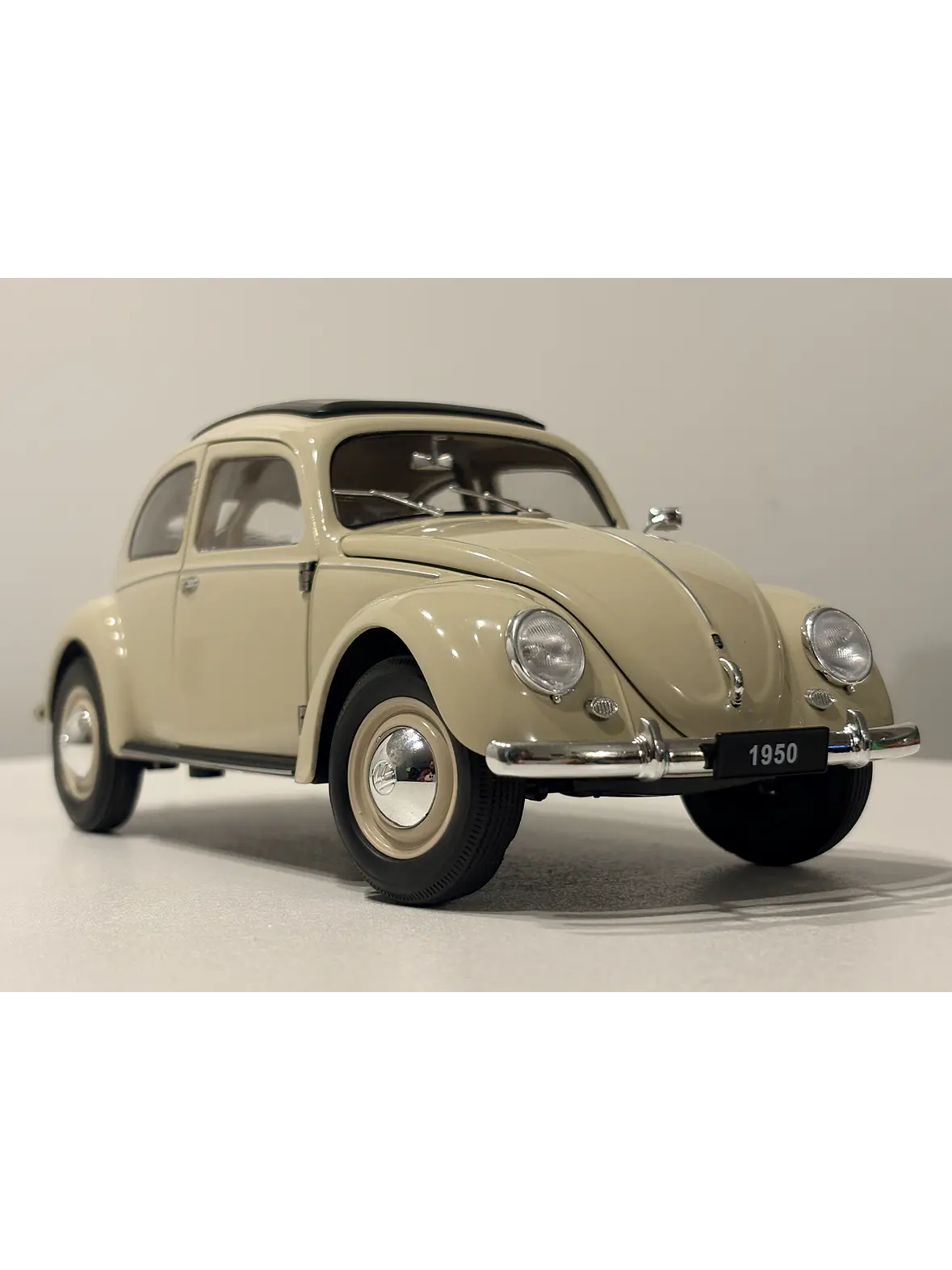 Auto Volkswagen Escarabajo (1950) | Welly, escala 1:18 -  VW Käfer Brezelfenster,  split-window de colección en Chile 1