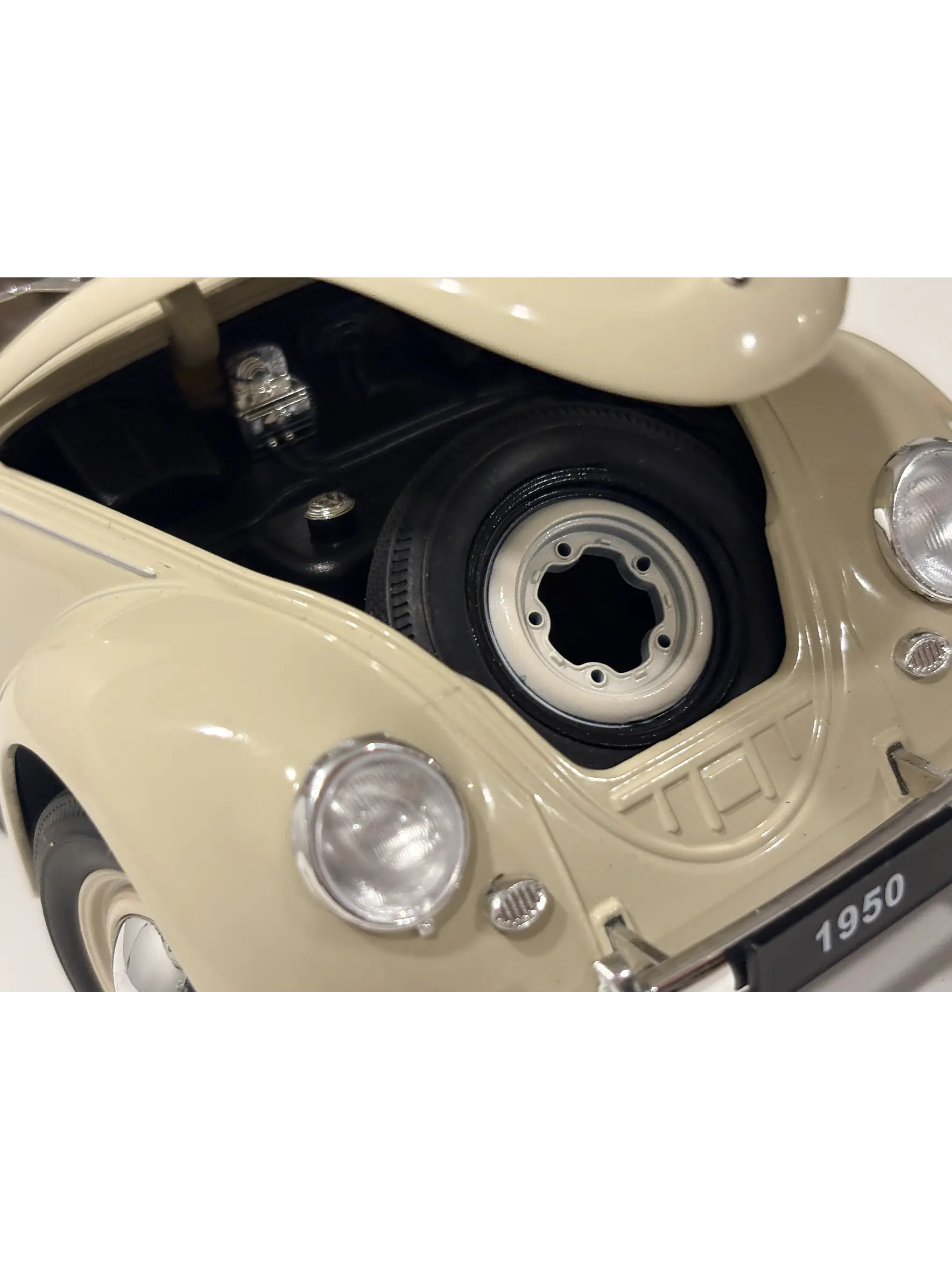 Auto Volkswagen Escarabajo (1950) | Welly, escala 1:18 -  VW Käfer Brezelfenster,  split-window de colección en Chile 2