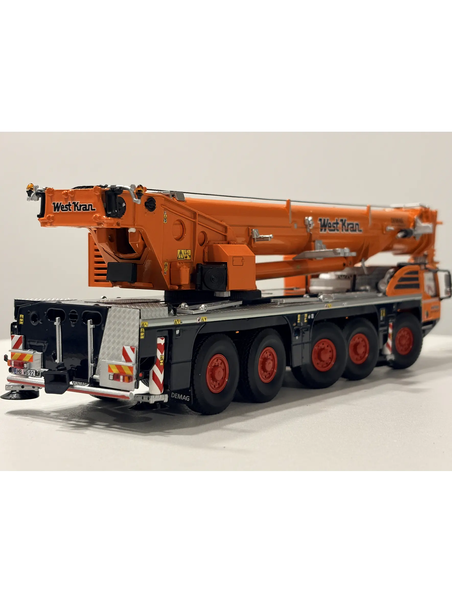 Grúa móvil todo terreno Demag AC 250-5 Westkran | IMC models 32-0148, escala  1:50 | Grúa todo terreno de 250 toneladas de colección.  6