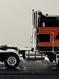 Kenworth K100 Aerodyne 1976 IXO Models 1:43 | Camión Cabover Americano de Colección en Chile - Miniatura 7