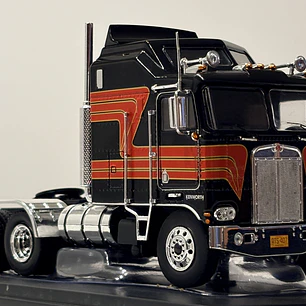 Kenworth K100 Aerodyne 1976 IXO Models 1:43 | Camión Cabover Americano de Colección en Chile