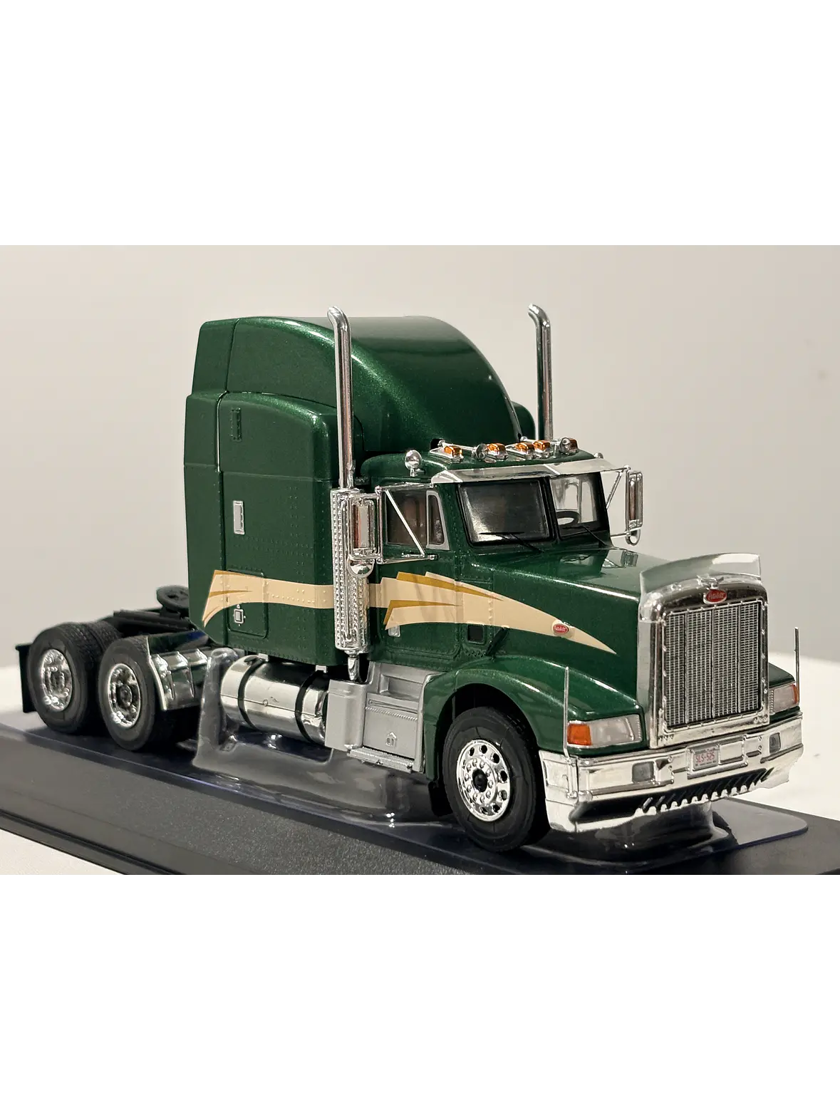 Camión Peterbilt 377 A/E 1998 IXO Models 1:43 | Camión Americano Clásico de Colección en Chile 1