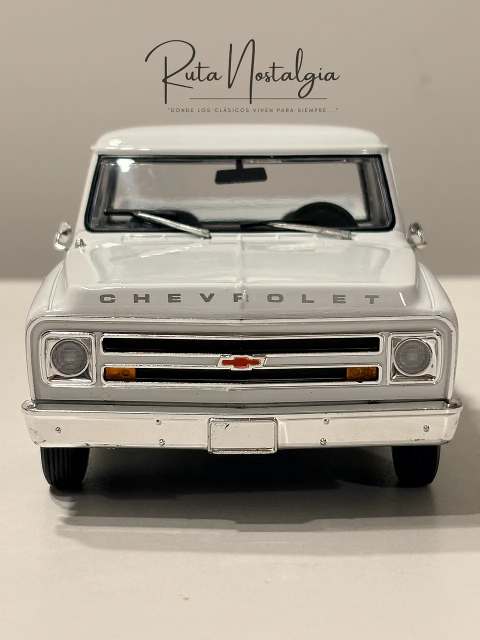 Camioneta Chevrolet C-10  Pickup (1968)  “Starsky and Hutch” | Greenlight, 1:24 3