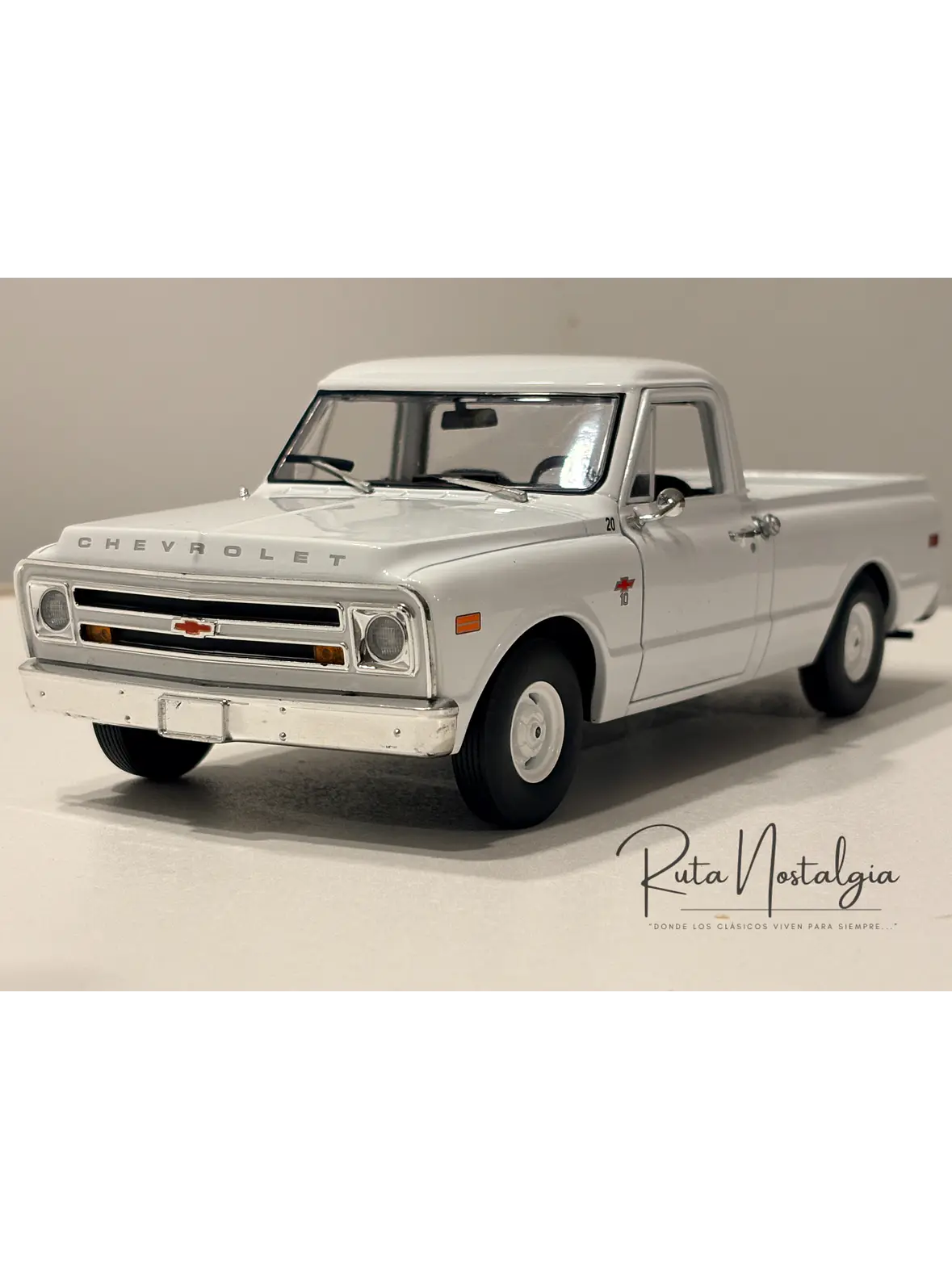 Camioneta Chevrolet C-10  Pickup (1968)  “Starsky and Hutch” (1975-1979) TV Series | Greenlight, 1:24 5