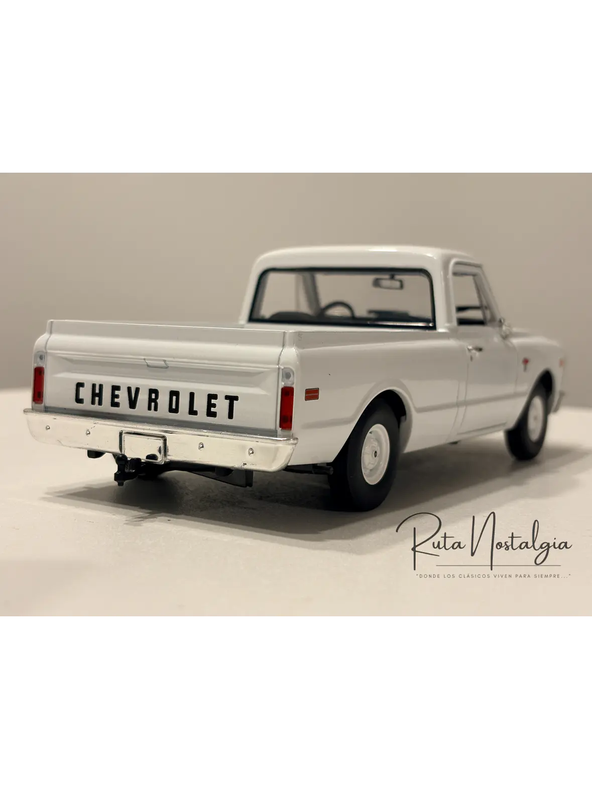 Camioneta Chevrolet C-10  Pickup (1968)  “Starsky and Hutch” (1975-1979) TV Series | Greenlight, 1:24 9