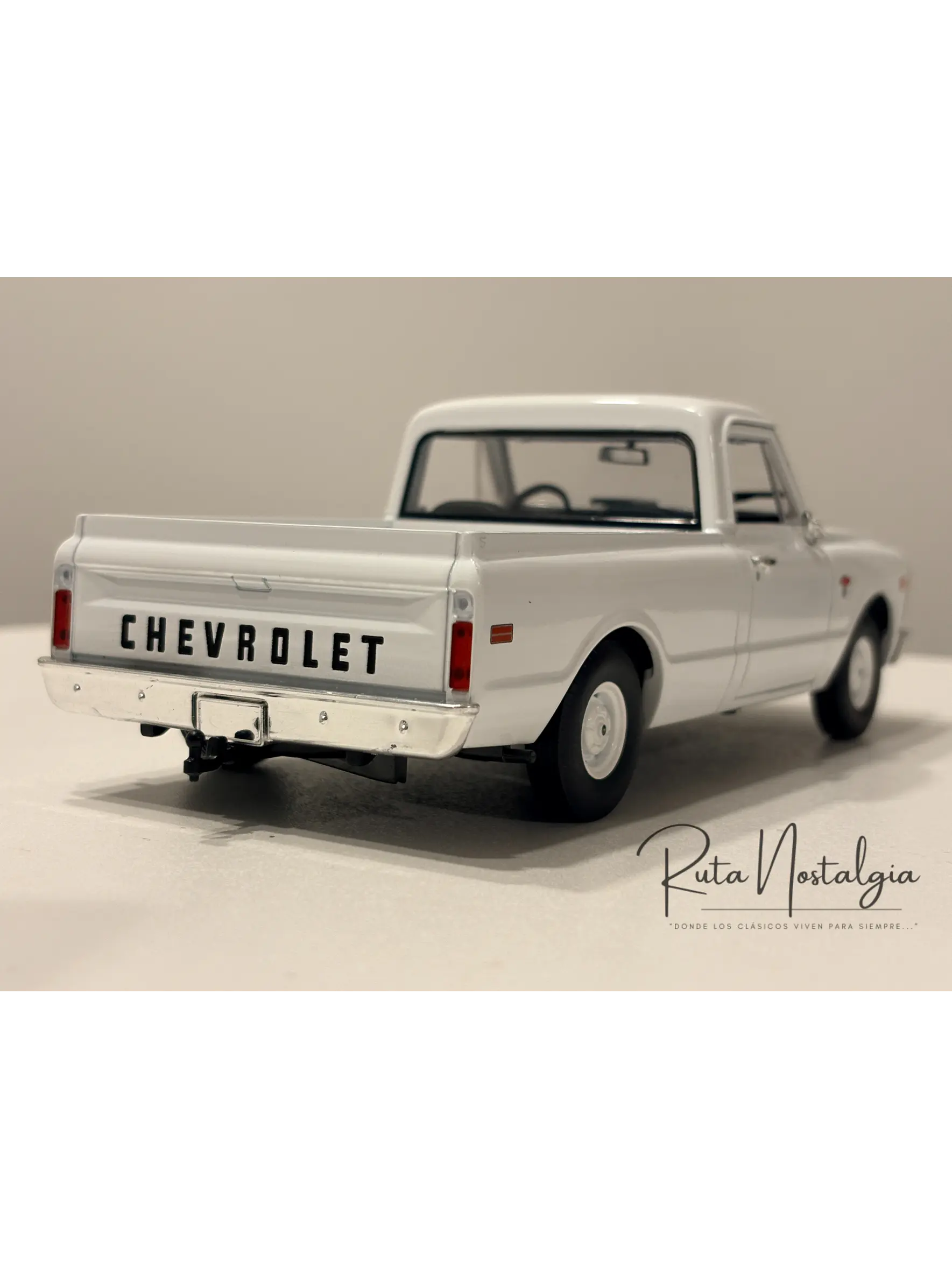 Camioneta Chevrolet C-10  Pickup (1968)  “Starsky and Hutch” (1975-1979) TV Series | Greenlight, 1:24 9