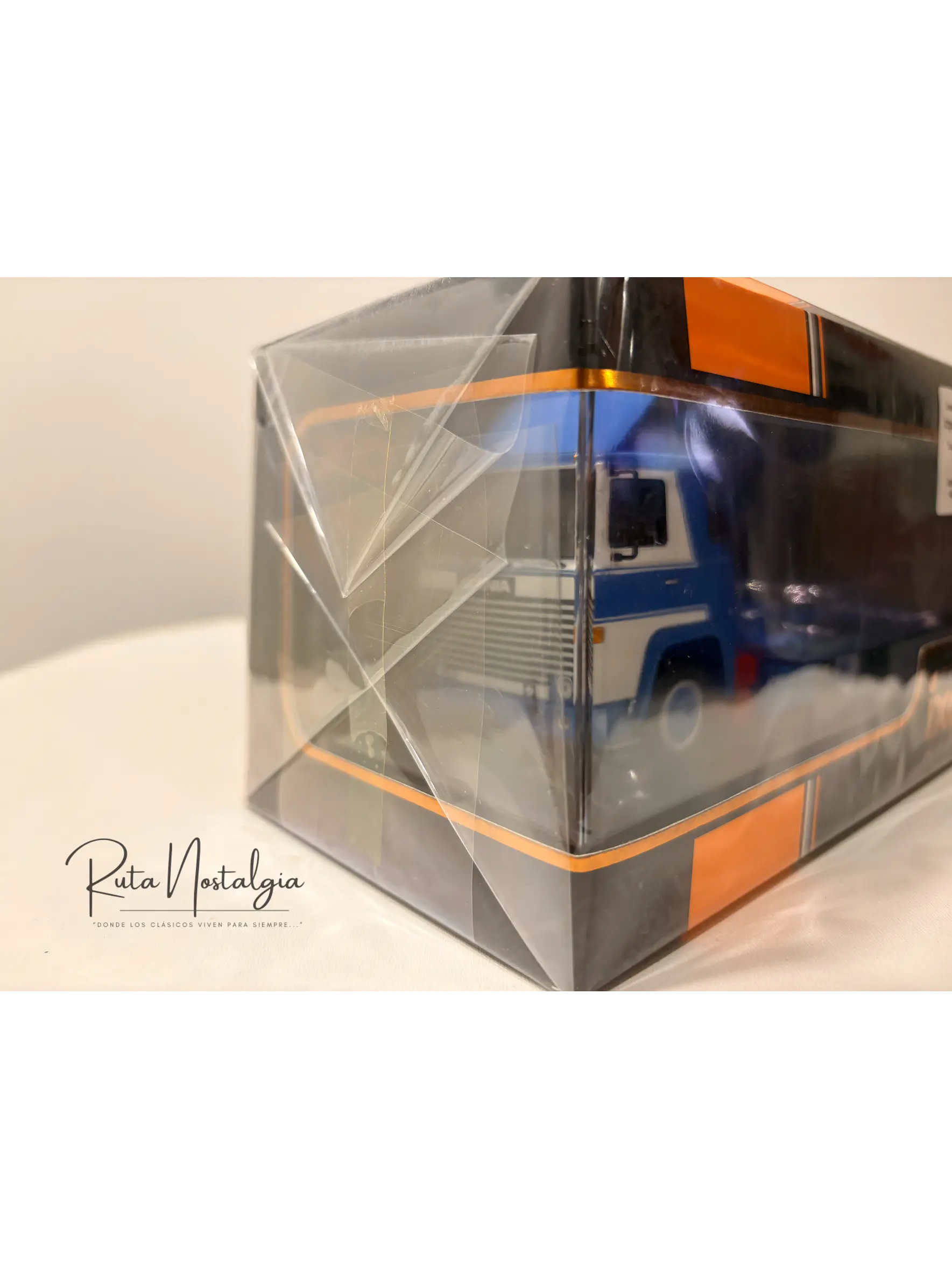 Camión Scania LBT 141 1976 Azul Blanco IXO Models 1:43 9