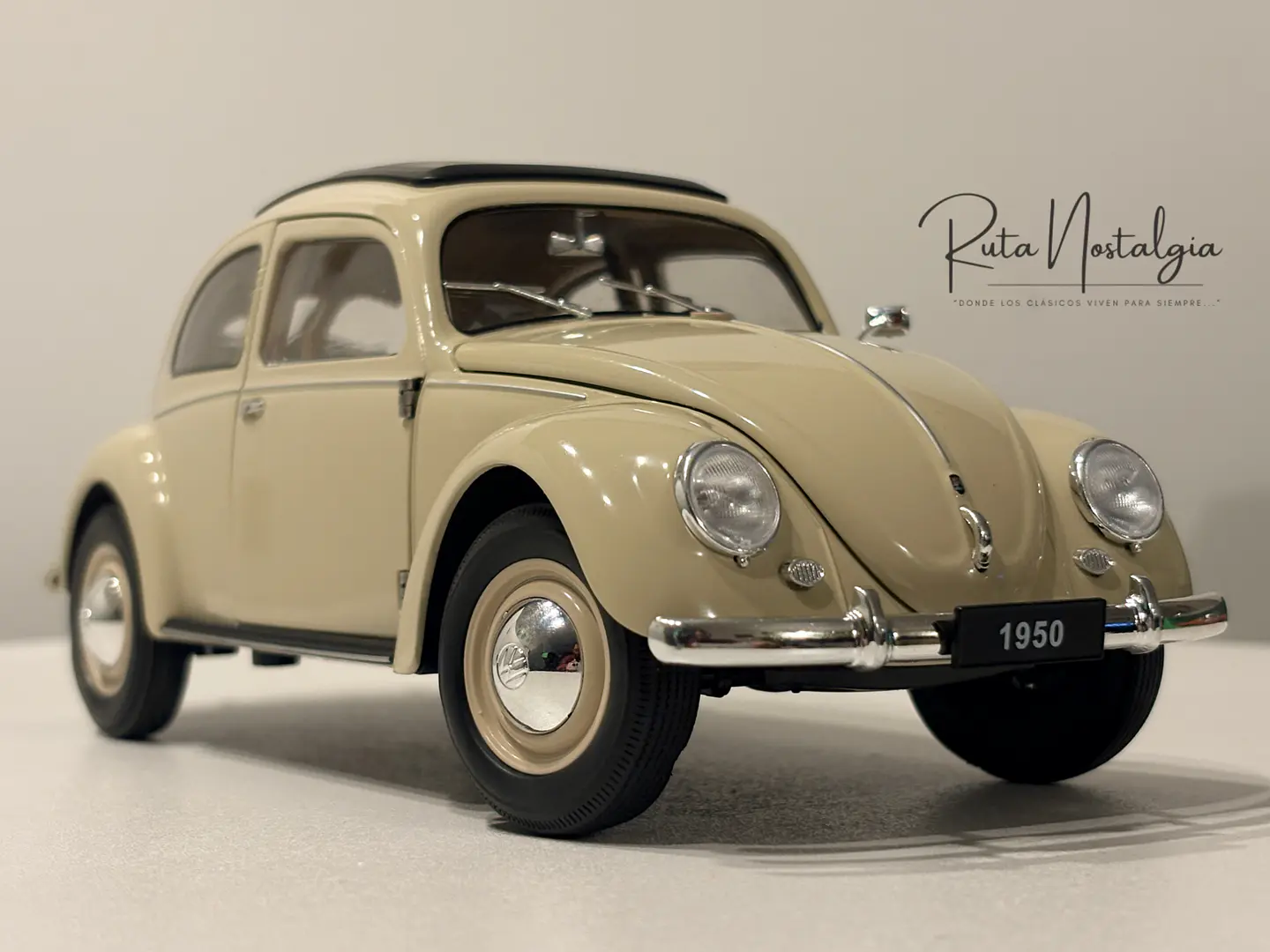 Auto Volkswagen Escarabajo (1950) | Welly, escala 1:18 -  VW Käfer Brezelfenster,  split-window de colección en Chile 11