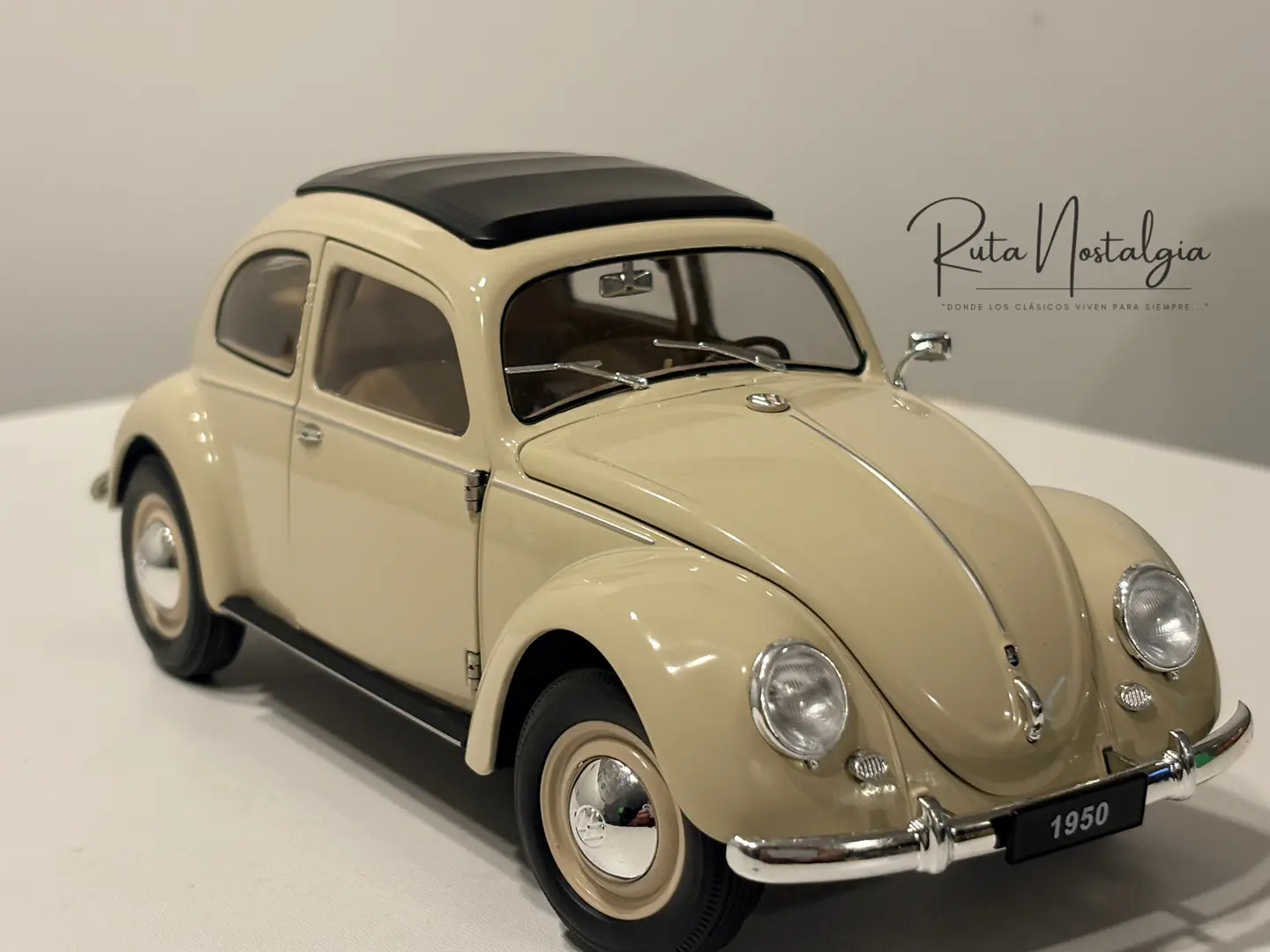Auto Volkswagen Escarabajo (1950) | Welly, escala 1:18 -  VW Käfer Brezelfenster,  split-window de colección en Chile 1