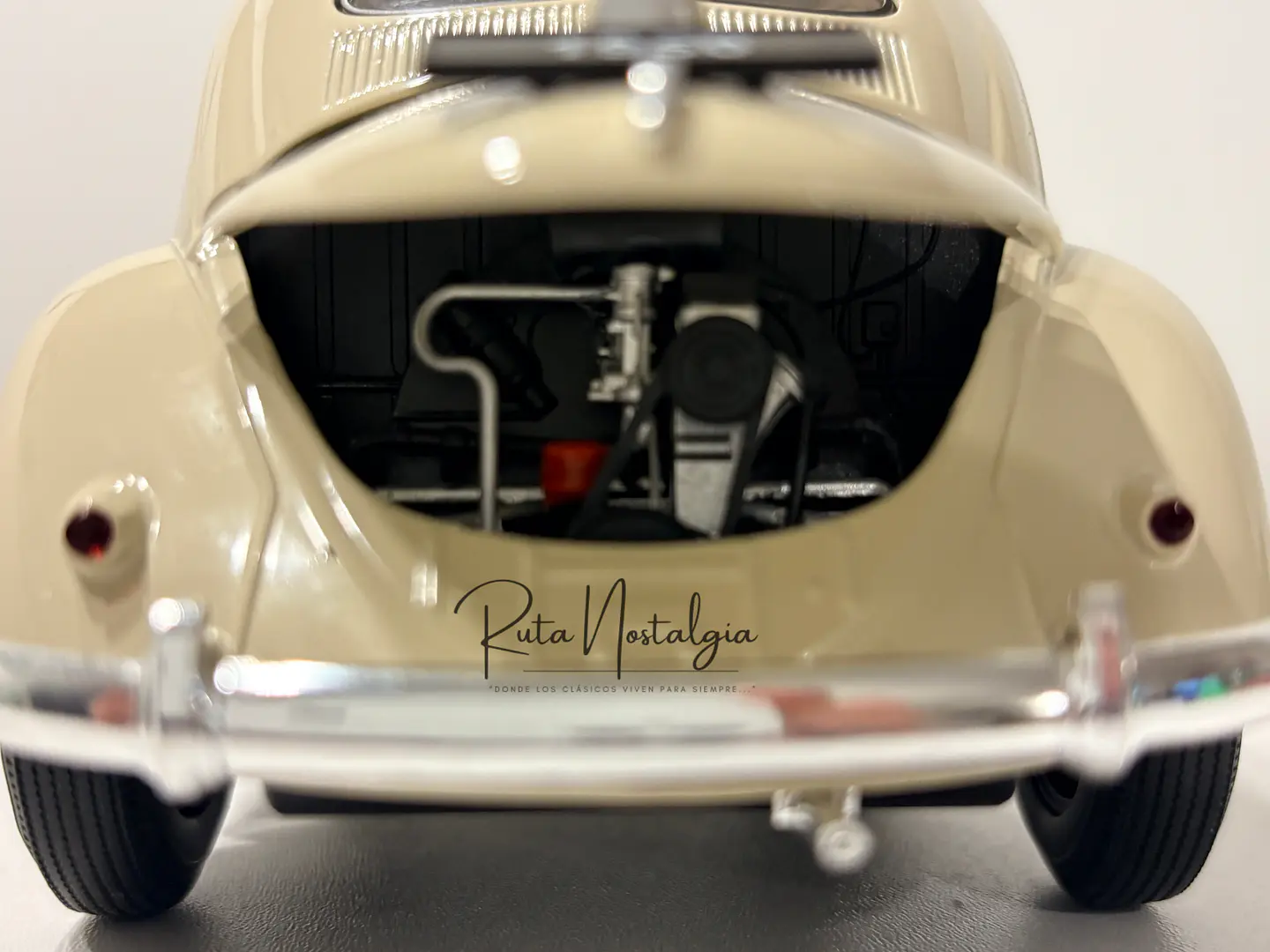 Auto Volkswagen Escarabajo (1950) | Welly, escala 1:18 -  VW Käfer Brezelfenster,  split-window de colección en Chile 8