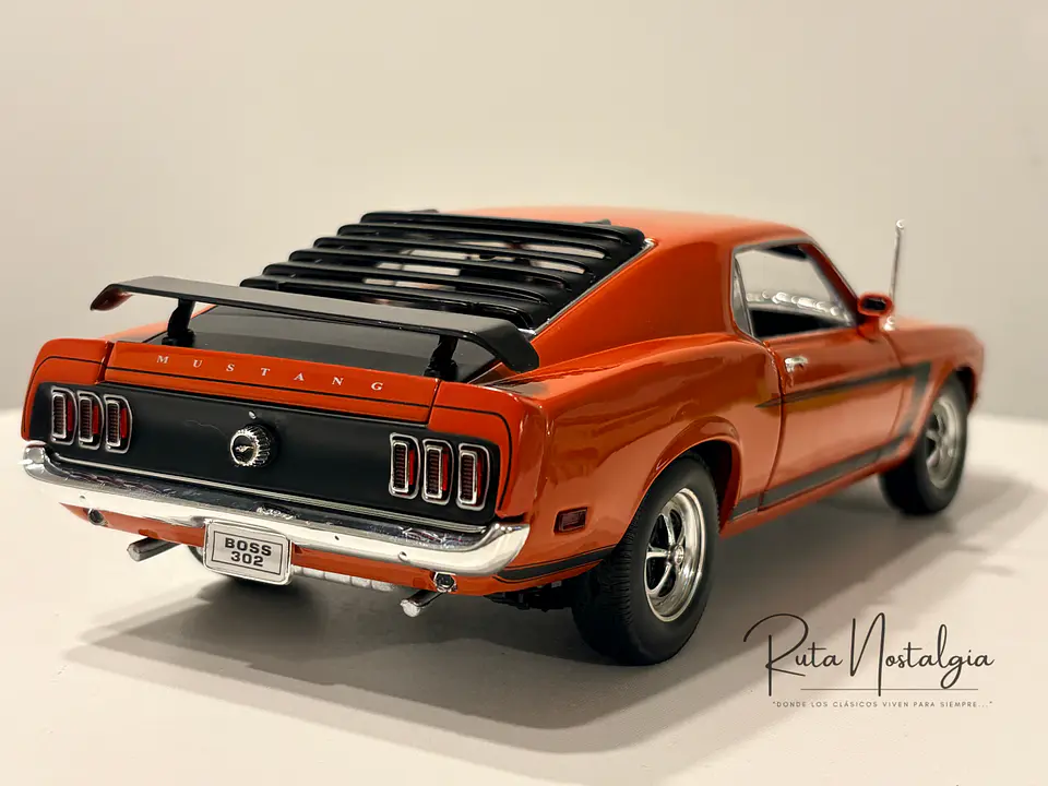 Auto Ford Mustang Boss 302 1969 Welly 1:18 | Muscle Car Clásico de Colección en Chile 7