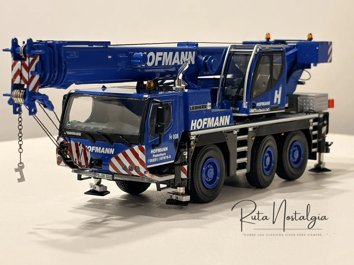 Grúa móvil todo terreno Liebherr LTM 1050-3.1 Hofmann | WSI Models 51-2154 - Escala 1:50 | Grúa Móvil de 3 Ejes de Colección en Chile 1