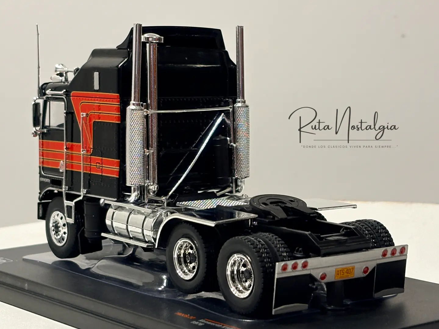 Kenworth K100 Aerodyne 1976 IXO Models 1:43  5
