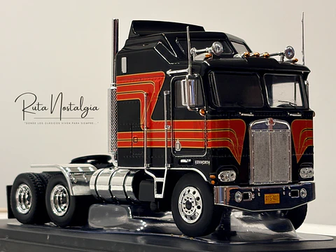 Kenworth K100 Aerodyne 1976 IXO Models 1:43 | Camión Cabover Americano de Colección en Chile