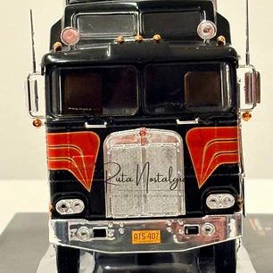 Kenworth K100 Aerodyne 1976 IXO Models 1:43 | Camión Cabover Americano de Colección en Chile