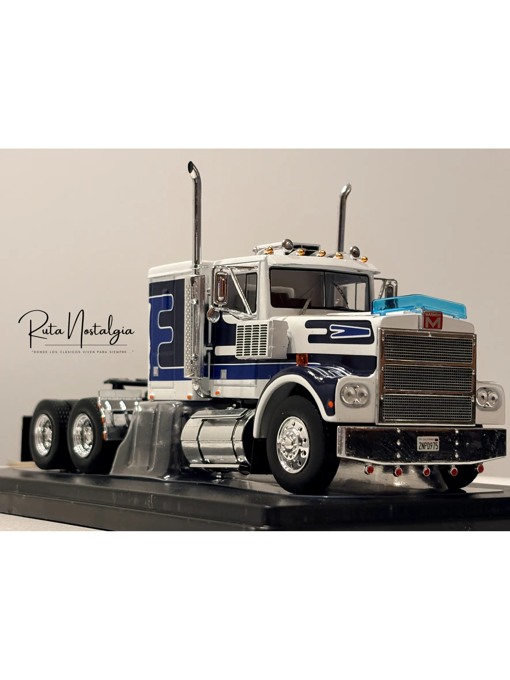 Camión Marmon CHDT 1980 – Ixo Models 1:43 – Leyenda “Rolls-Royce” del Transporte 8