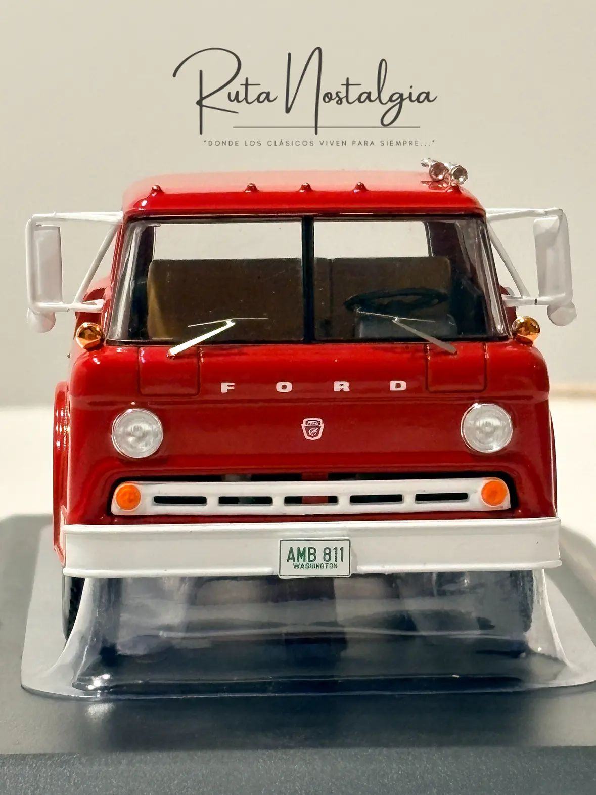 Camión Ford C-Series (1967) |  IXO Models 1:43  2