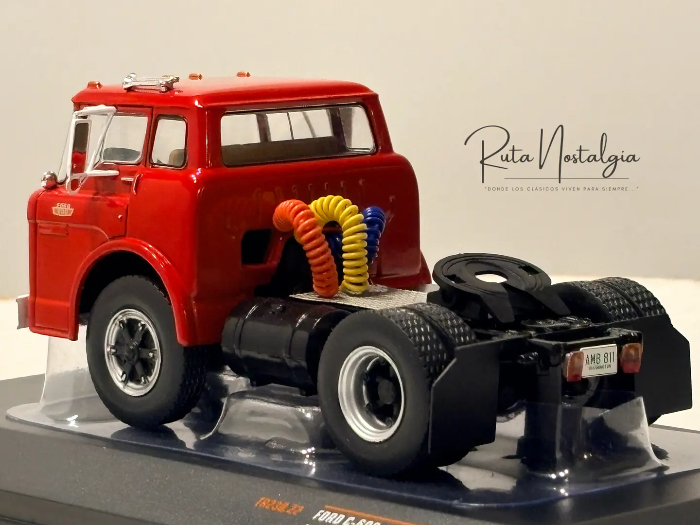 Camión Ford C-Series (1967) |  IXO Models 1:43  5