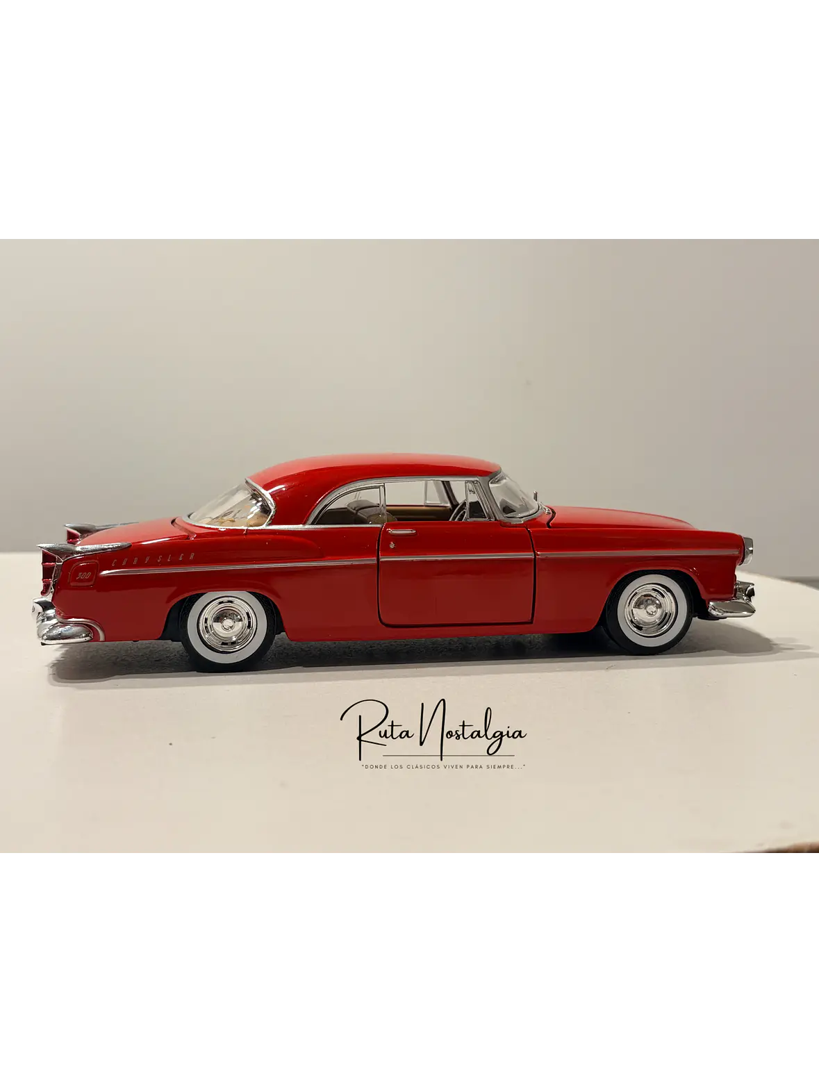 Auto Chrysler C300 1955 Motormax 1:24 | Coupé Americano Clásico 9