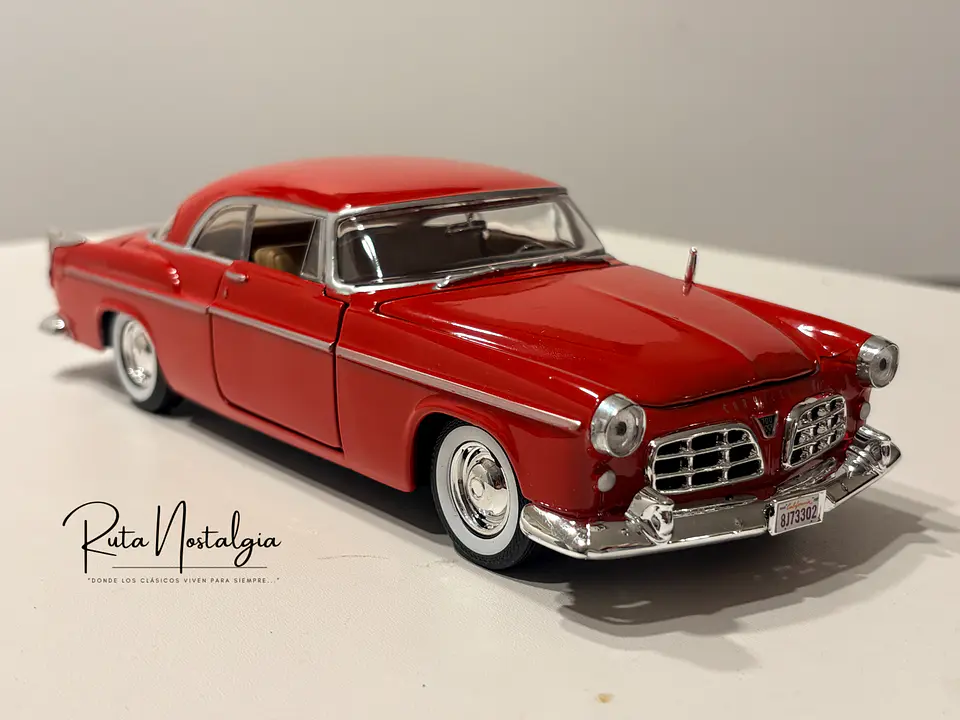 Auto Chrysler C300 (1955) |  Motormax 1:24 1