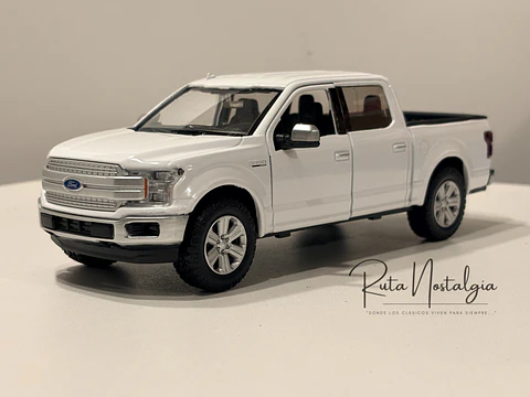 Camioneta Ford F-150 Lariat Crew Cab 2019 Motormax 1:24 | Pick-Up Americana “full-size” hecho miniatura