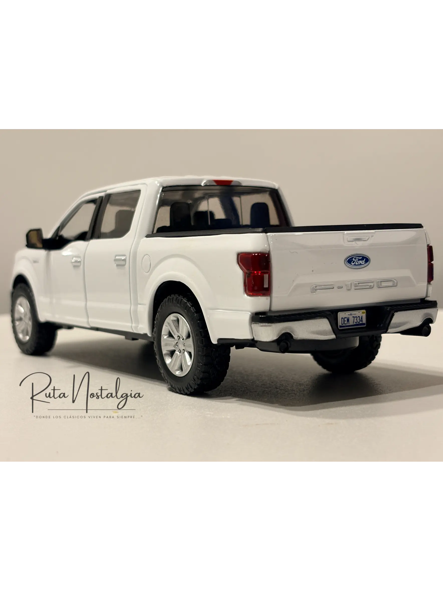 Camioneta Ford F-150 Lariat Crew Cab 2019 Motormax 1:24 | Pick-Up Americana “full-size” hecho miniatura 6