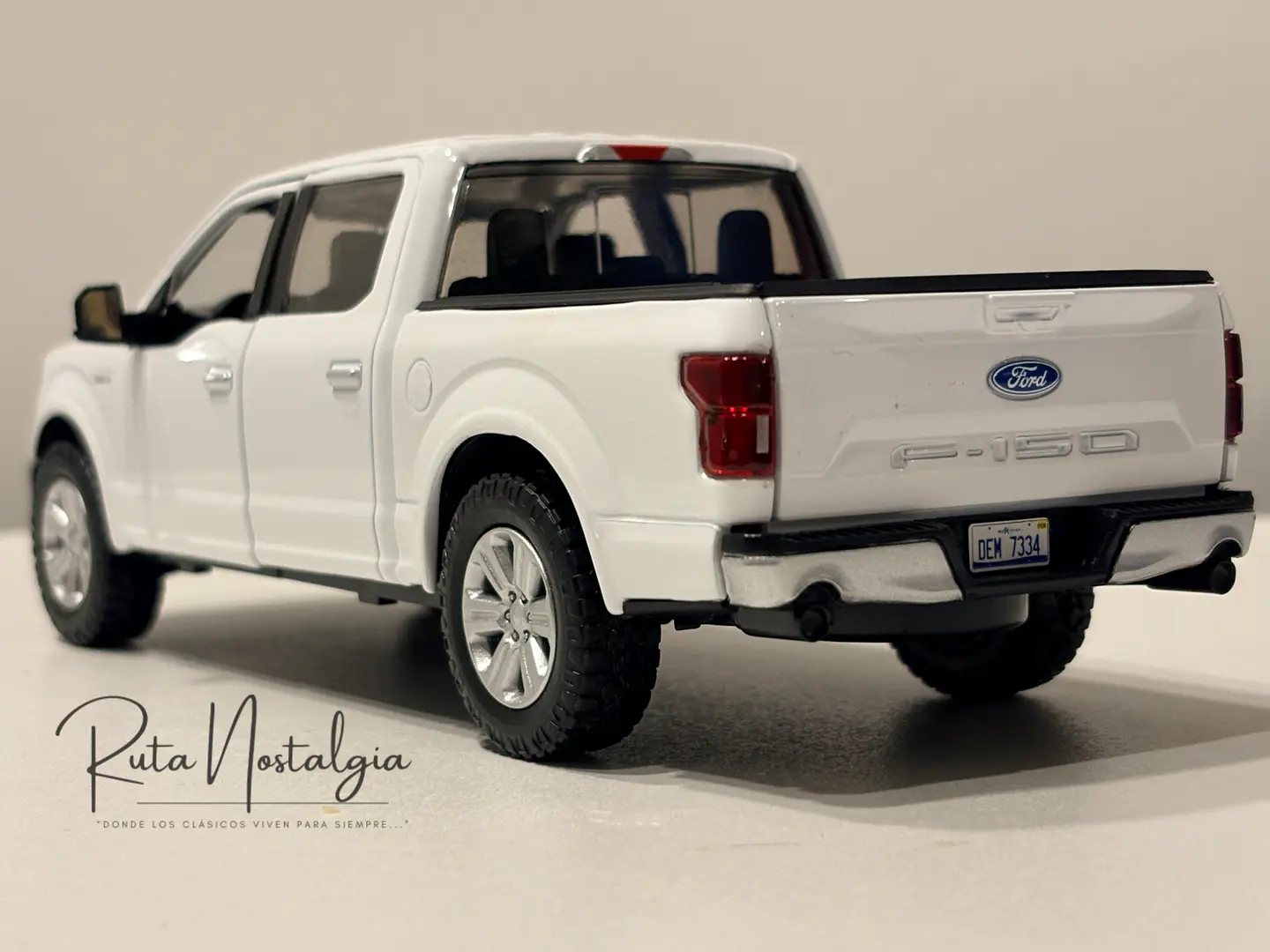 Camioneta Pick-Up Ford F-150 Lariat (2019) |  Motormax 1:24 6