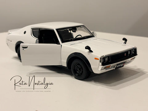 Auto Nissan Skyline 2000 GT-R KPGC110 1973 |  Maisto 1:24 