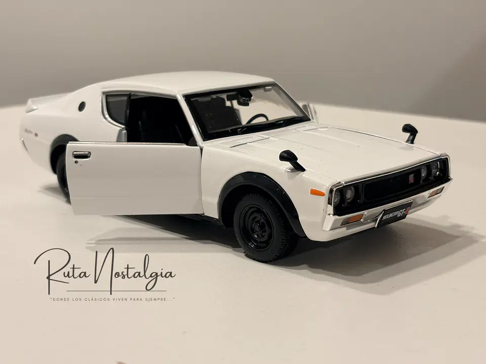 Auto Nissan Skyline 2000 GT-R (1973) |  Maisto 1:24  1