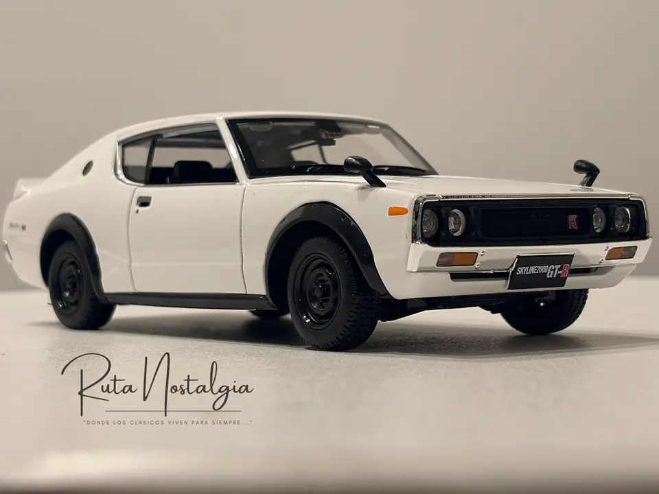 Auto Nissan Skyline 2000 GT-R (1973) |  Maisto 1:24  8