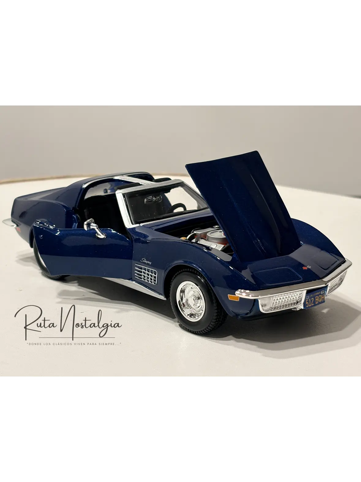 Auto Chevrolet Corvette  C3 Stingray 1970 |   Maisto 1:24  1