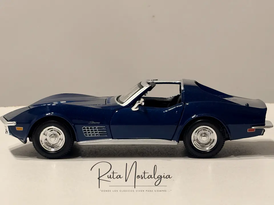 Auto Chevrolet Corvette  C3 Stingray (1970) | Maisto 1:24  5