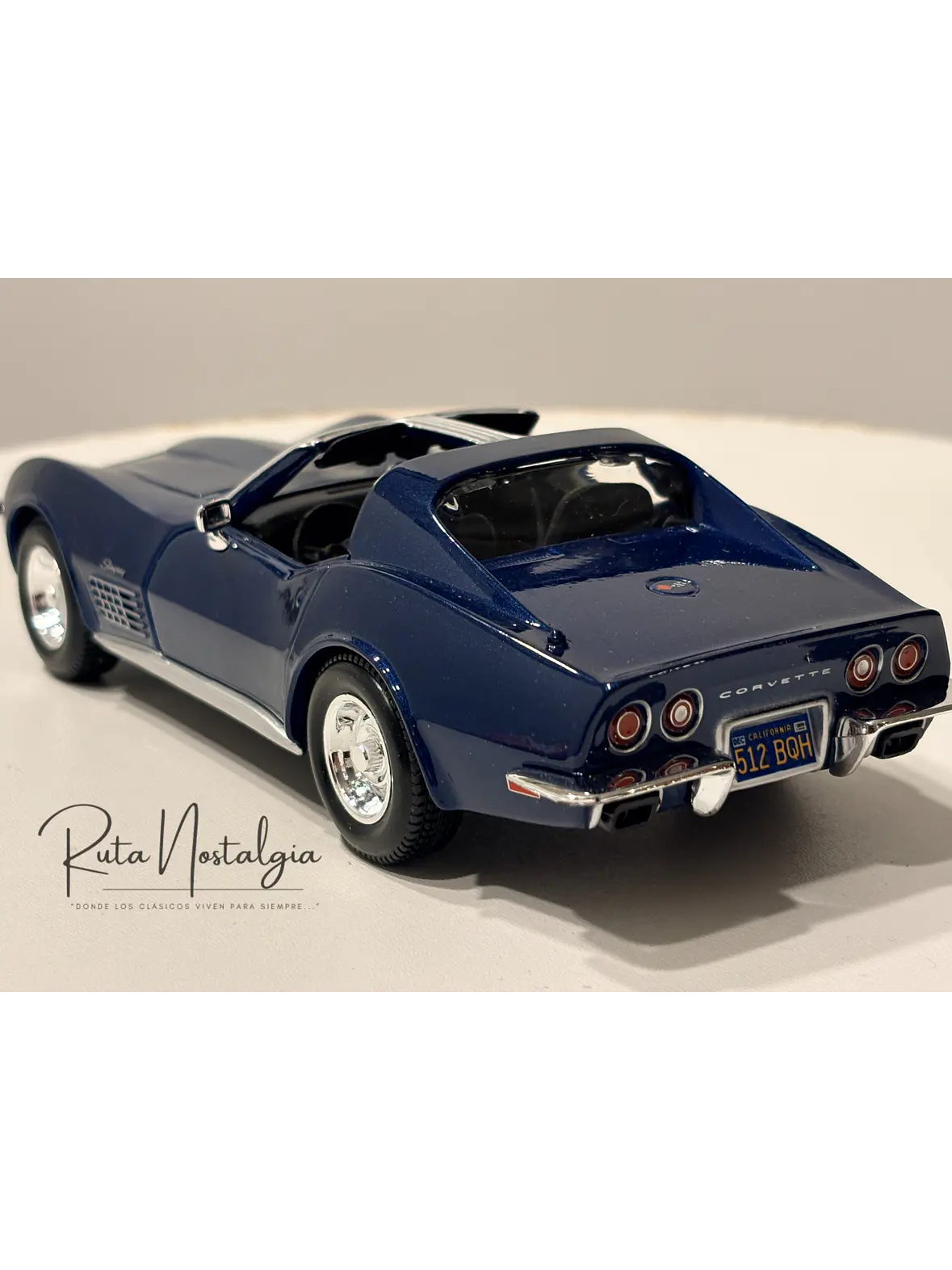 Auto Chevrolet Corvette  C3 Stingray 1970 |   Maisto 1:24  5