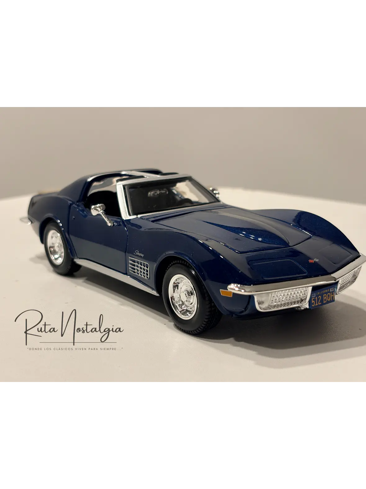 Auto Chevrolet Corvette  C3 Stingray 1970 |   Maisto 1:24  8