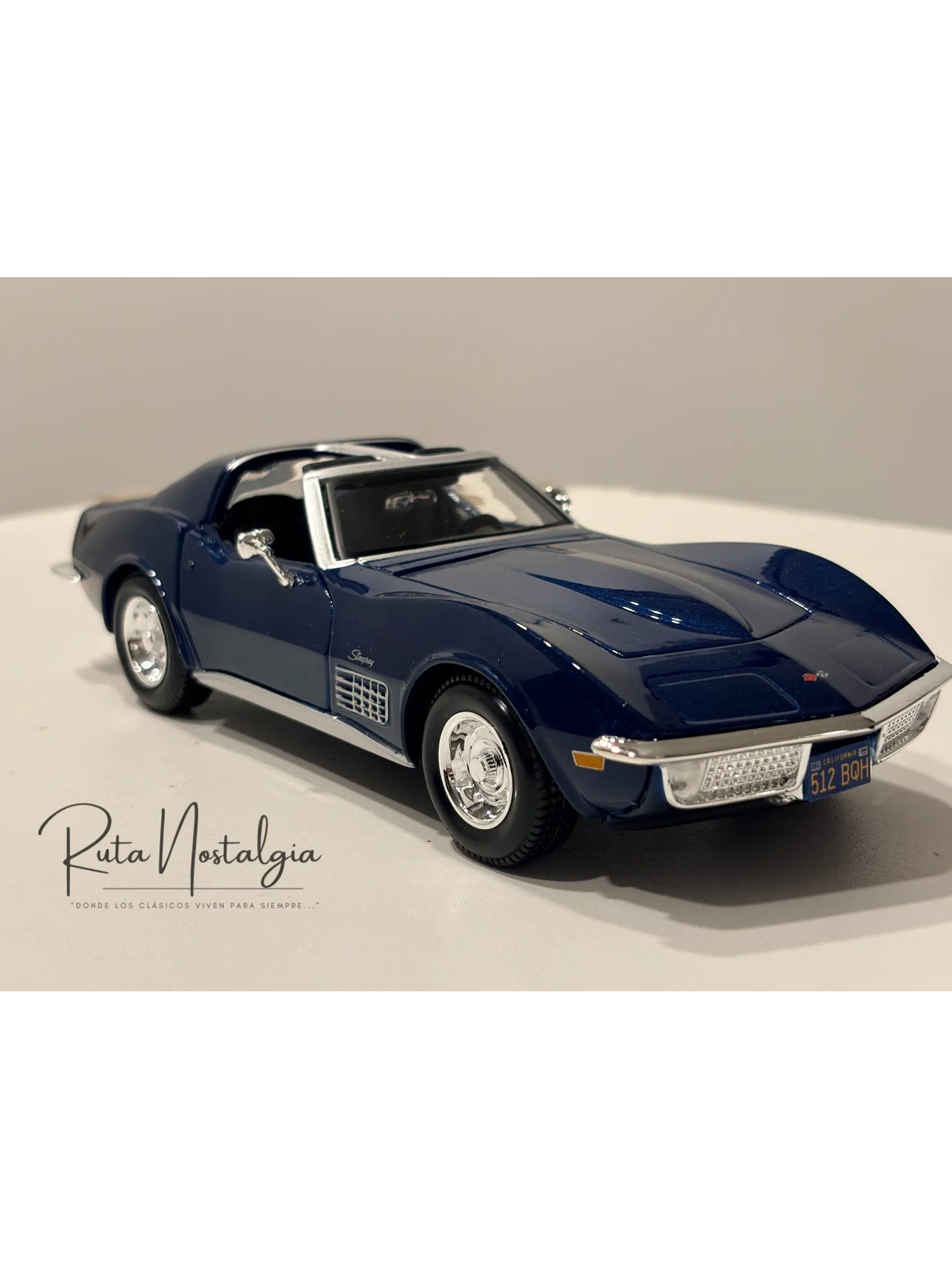 Auto Chevrolet Corvette  C3 Stingray 1970 |   Maisto 1:24  8