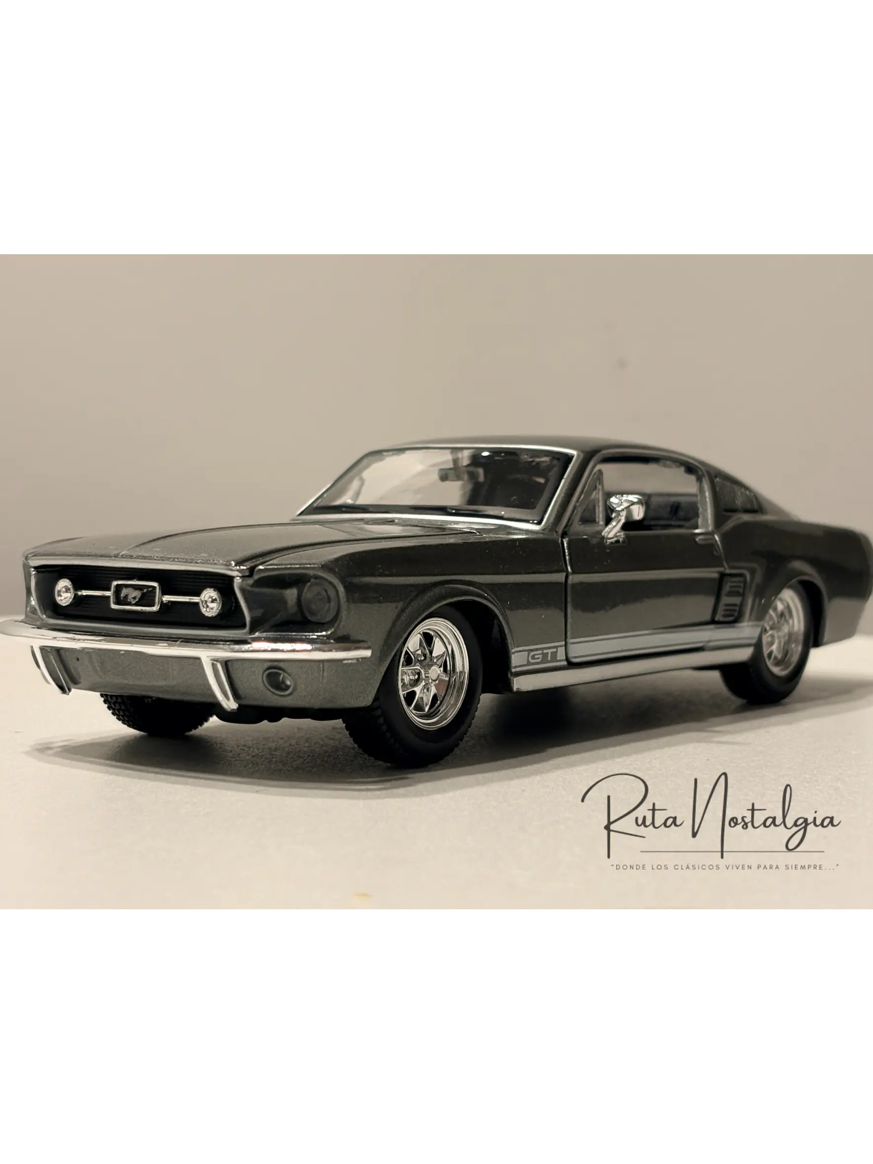 Auto Ford Mustang GT 1967 | Maisto 1:24 | Muscle Car Clásico de Colección 6