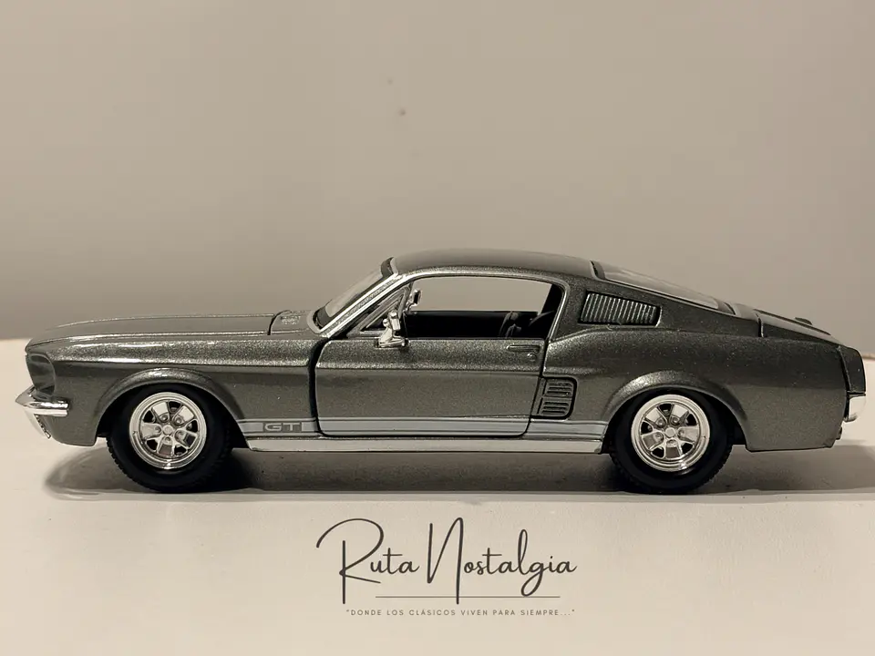 Auto Ford Mustang GT 1967 | Muscle car colección | Maisto 1:24  8