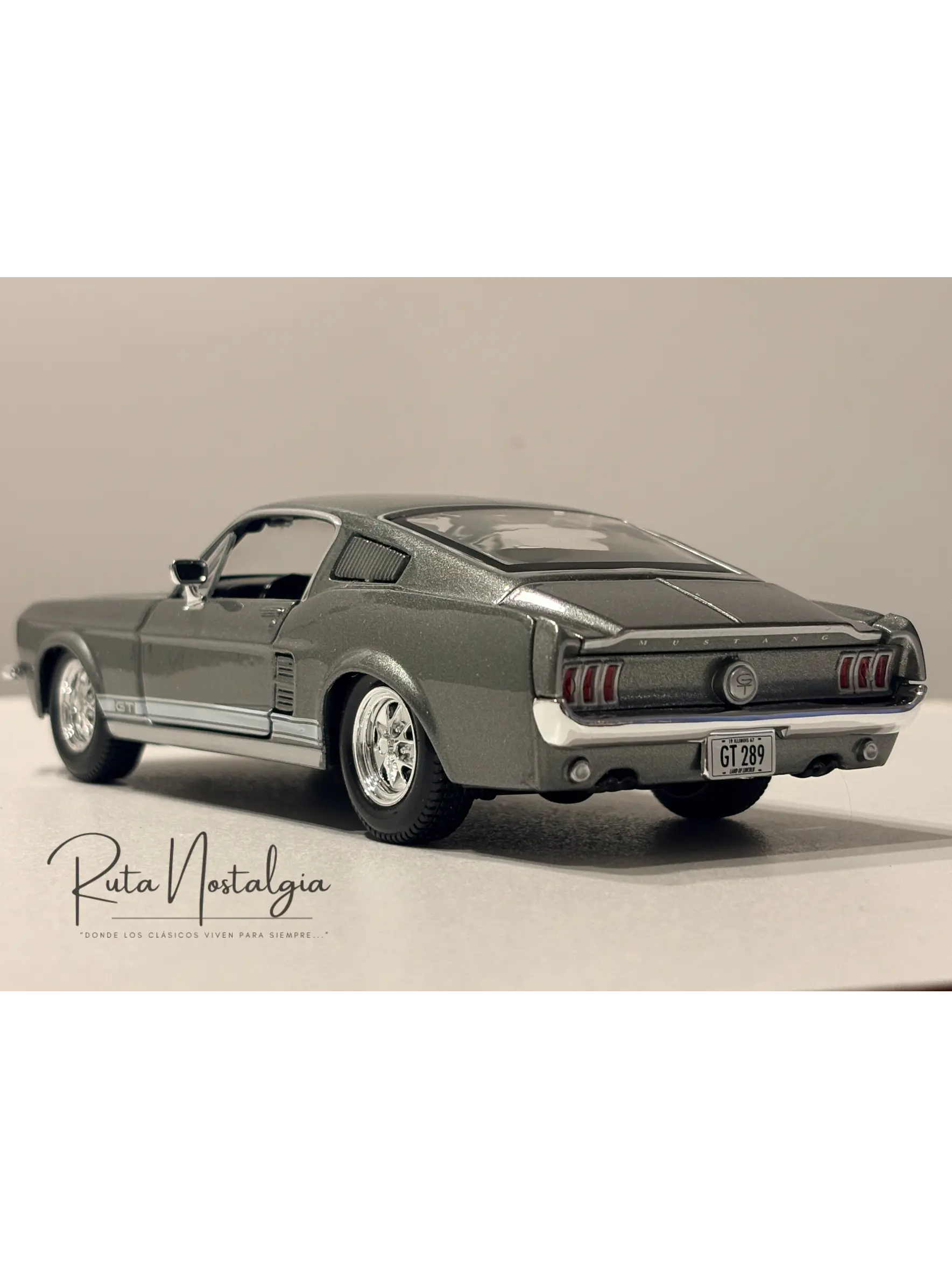 Auto Ford Mustang GT 1967 | Maisto 1:24 | Muscle Car Clásico de Colección 8
